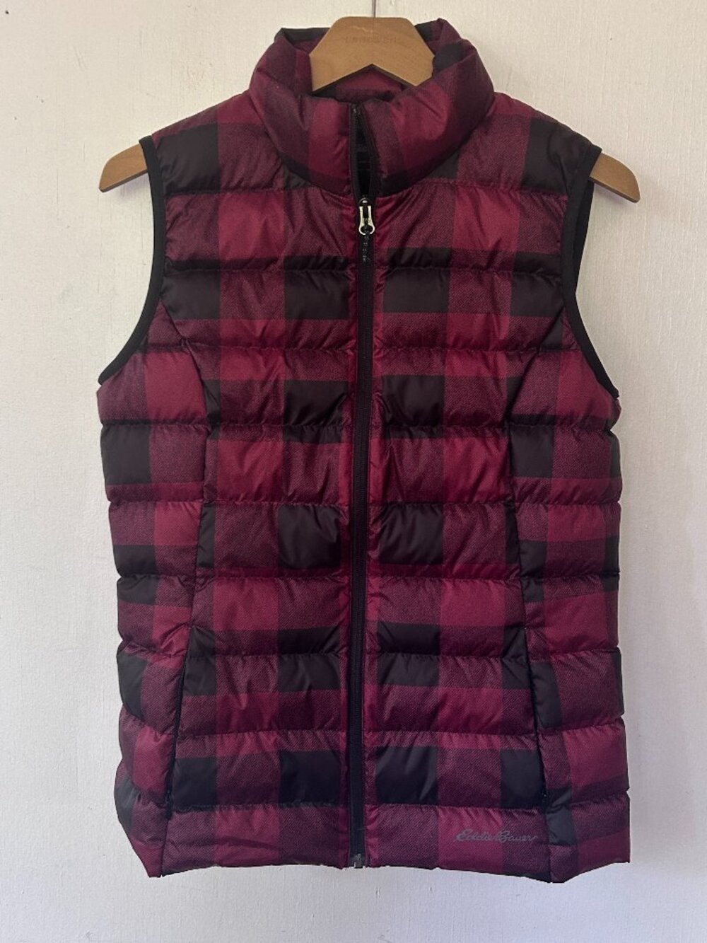 Eddie Bauer‎ EB640 Down Puffer Vest Womens Medium Red Plaid Pockets Zip